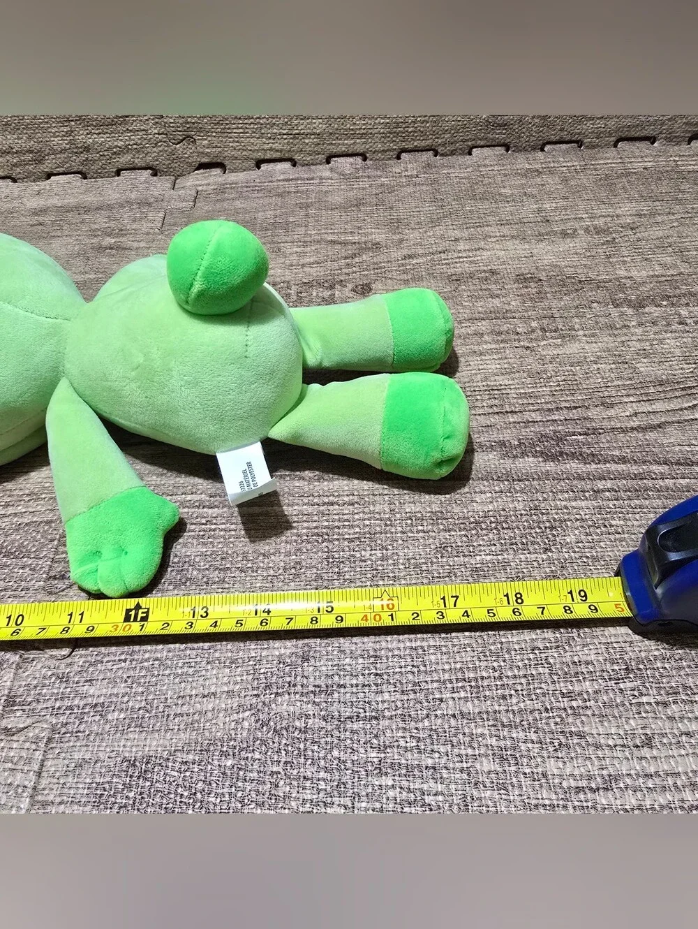 Official Poppy Playtime Hoppy Hopscotch Deluxe 14